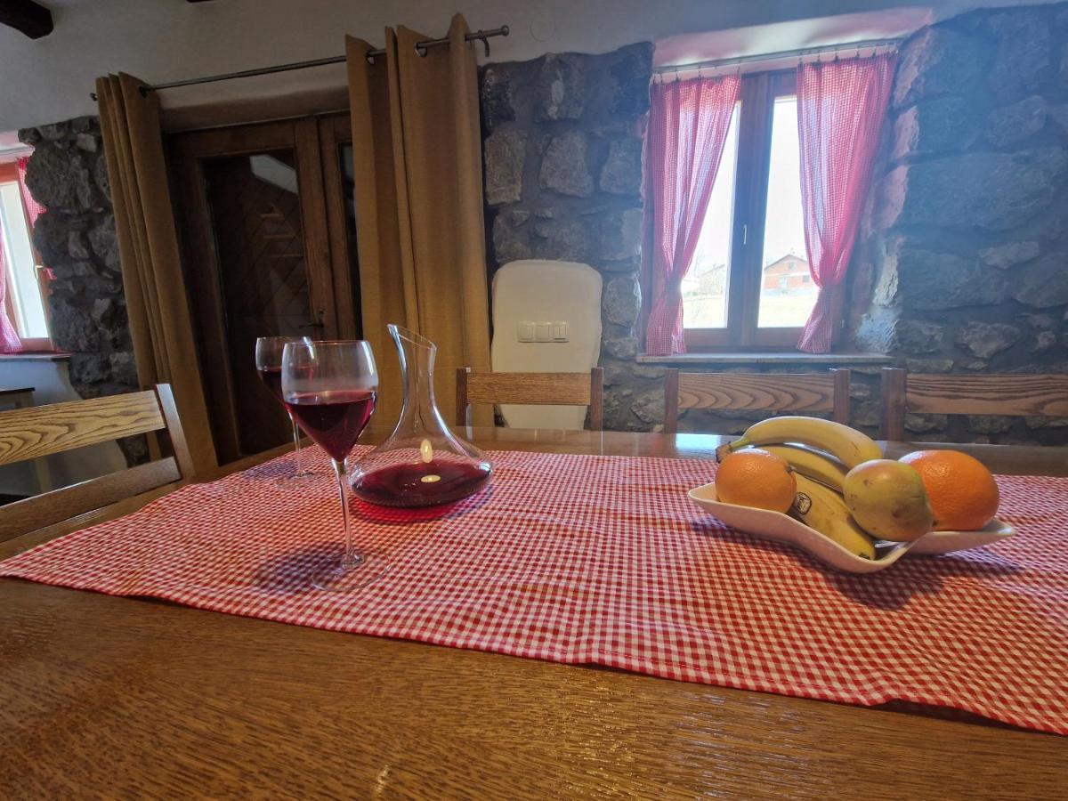 Ruralna Kuca Za Odmor Villa Pozun Ozalj Bagian luar foto