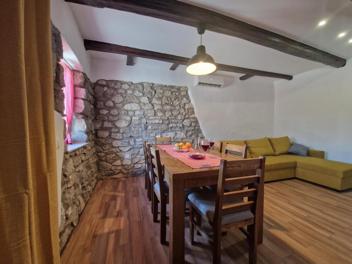 Ruralna Kuca Za Odmor Villa Pozun Ozalj Bagian luar foto